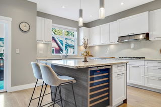 115 - 2853 Helc Place