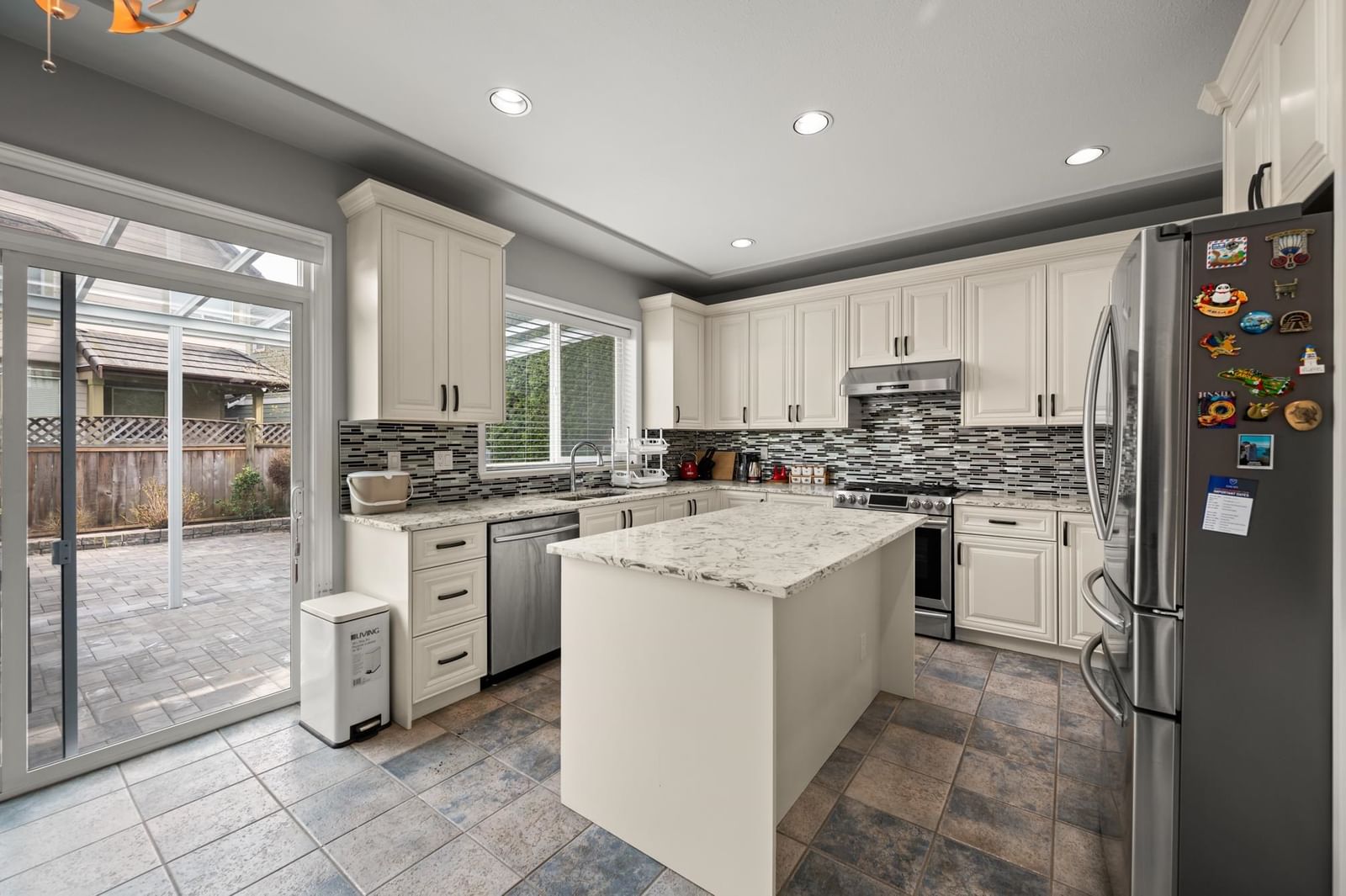 Listing Image 14