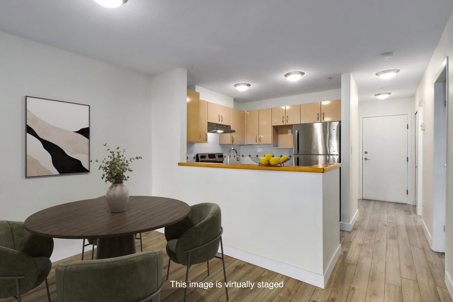 Listing Image 11