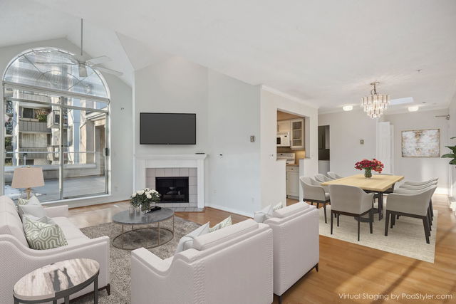 403 - 1525 Pendrell Street