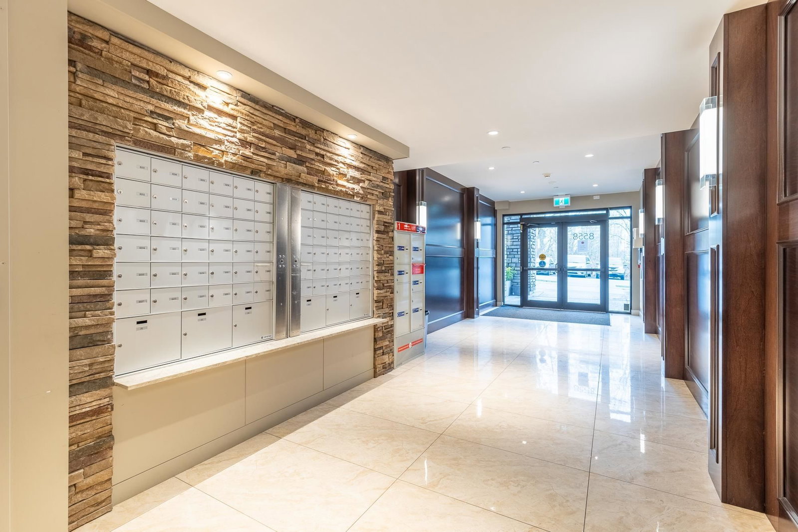 Listing Image 24