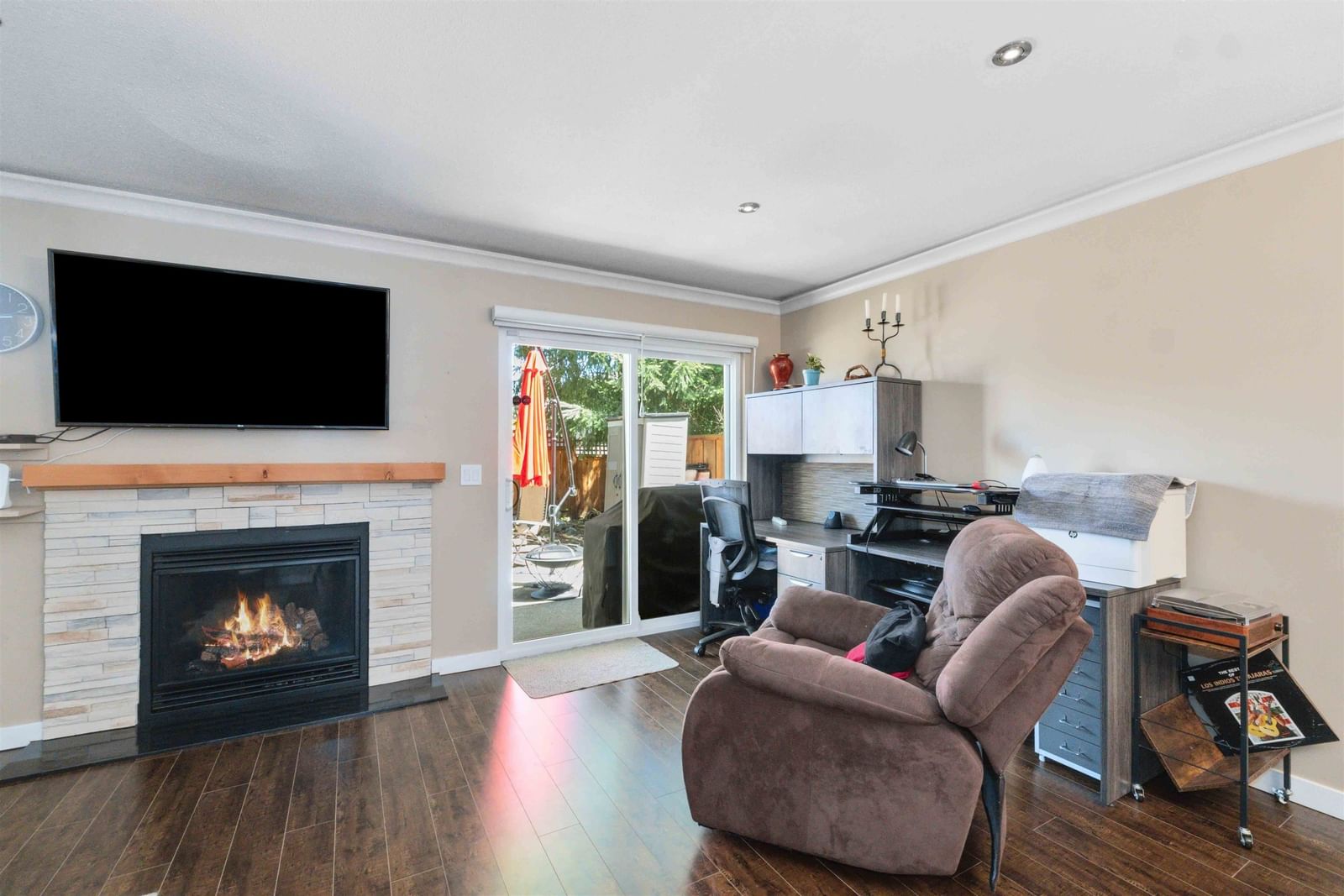 Listing Image 19