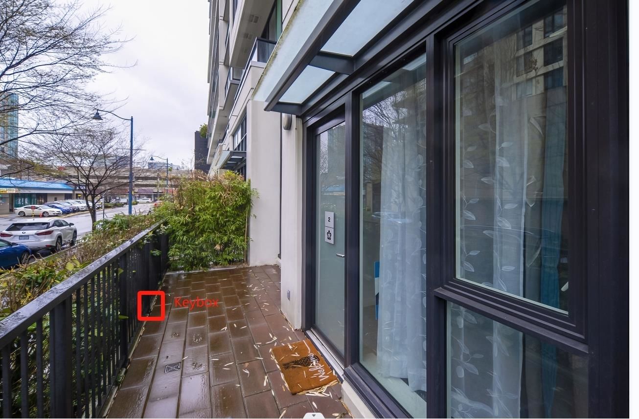 Listing Image 10