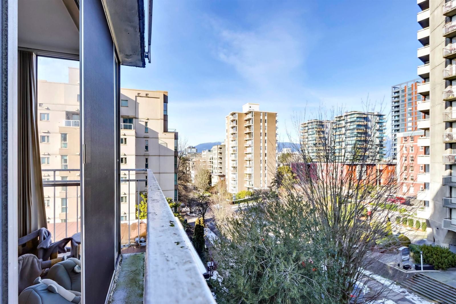 Listing Image 9