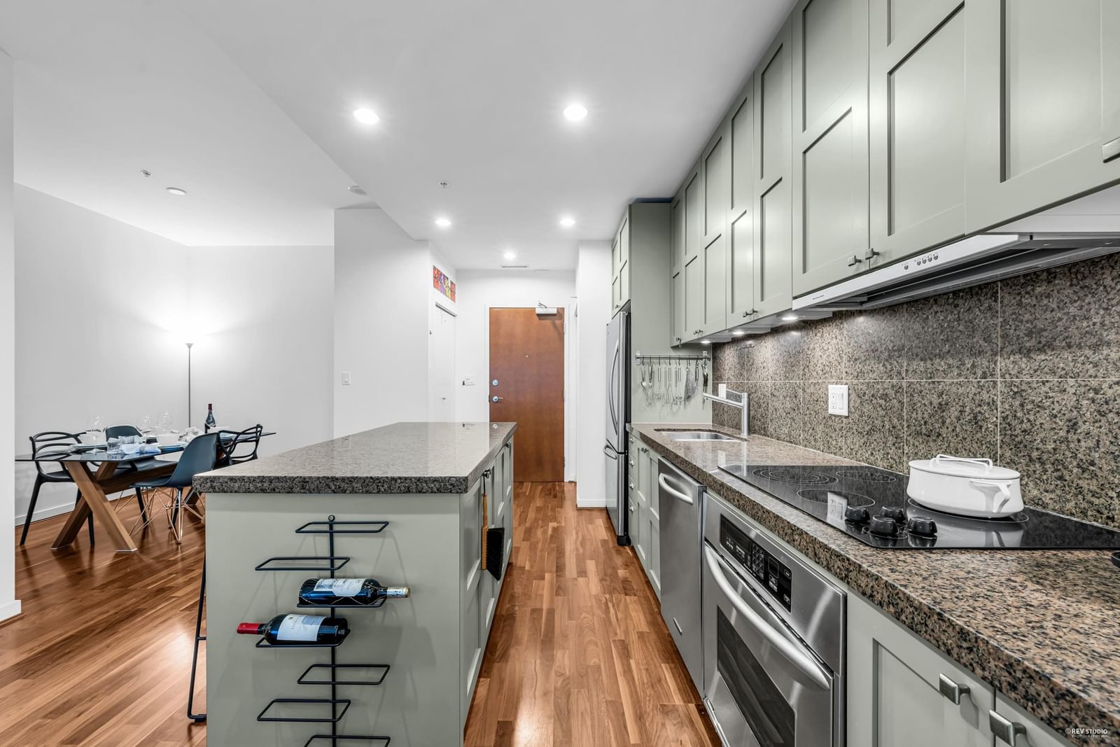 Listing Image 14