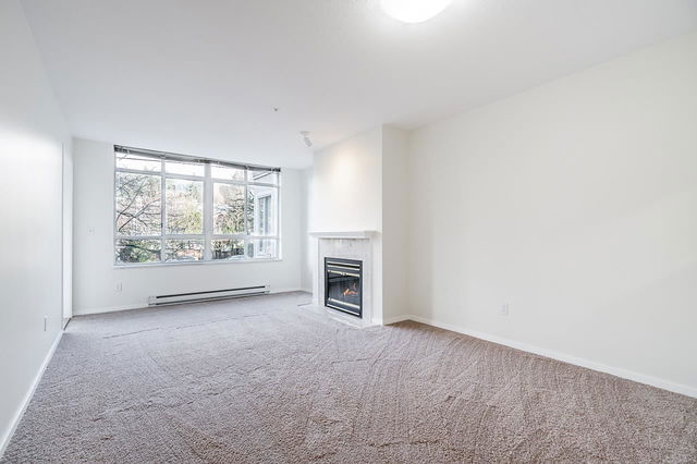 202 - 855 16th Street