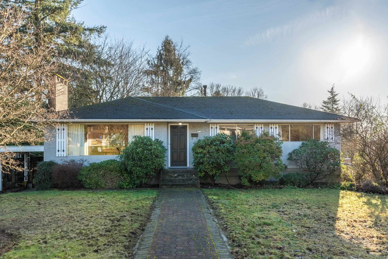 7046 Hillview Street, Burnaby, V5A 1Y3 | Image 2