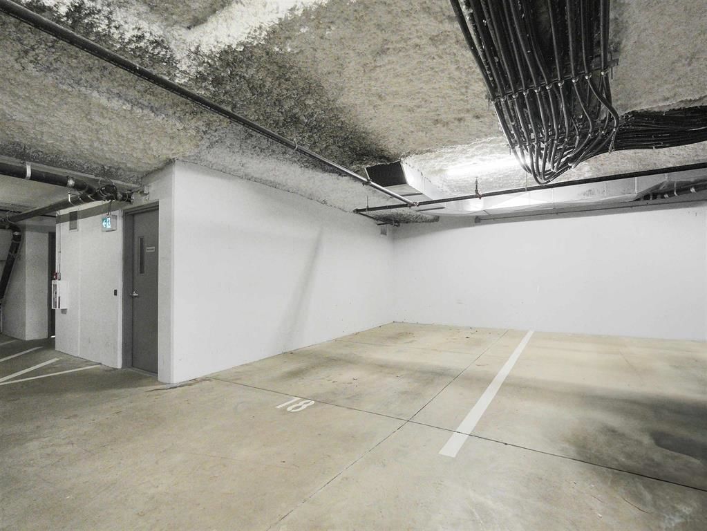 Listing Image 26