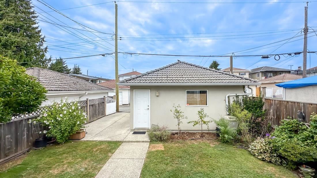 Listing Image 19