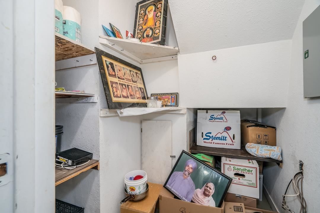 Listing Image 10