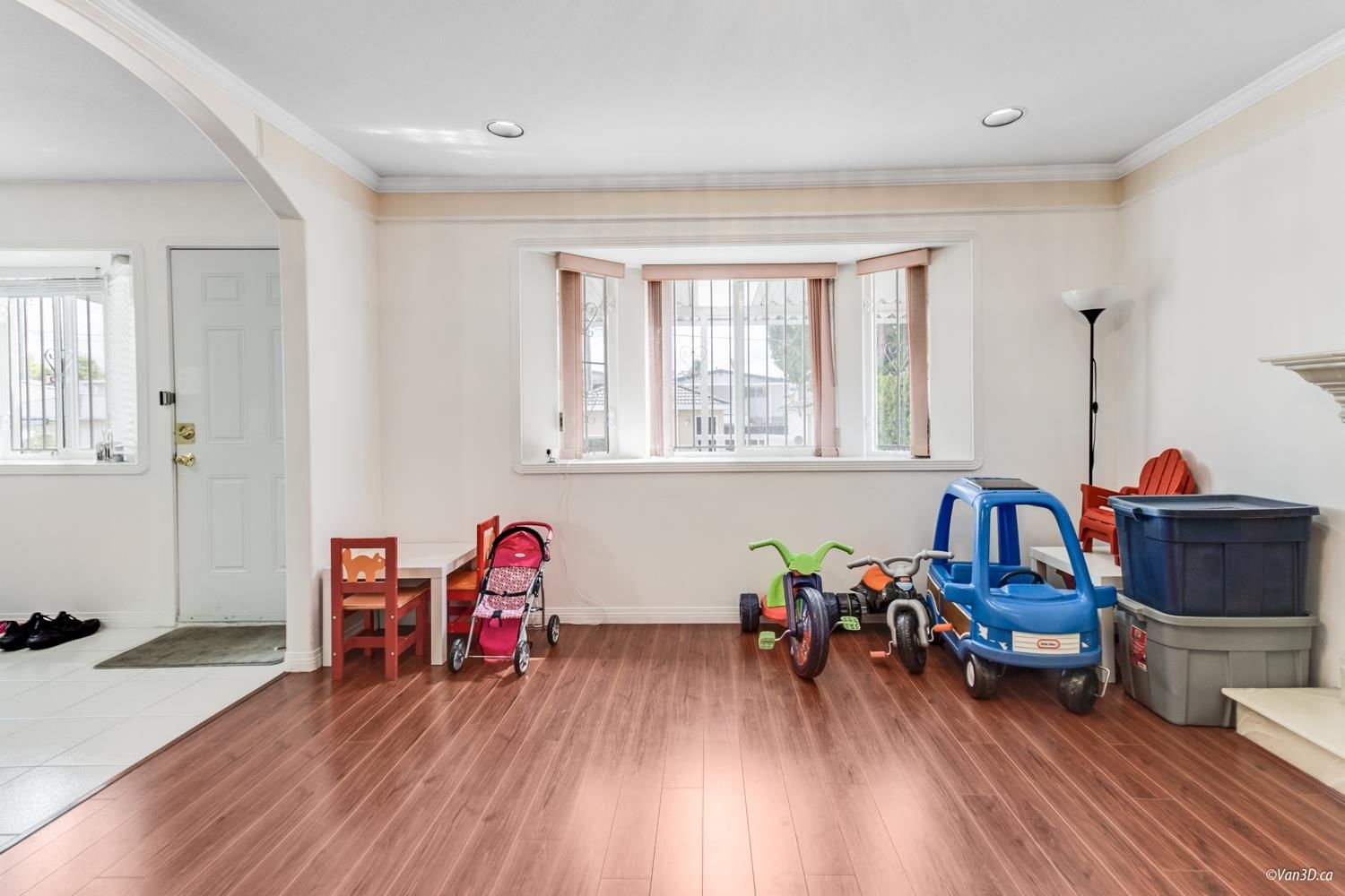 Listing Image 14
