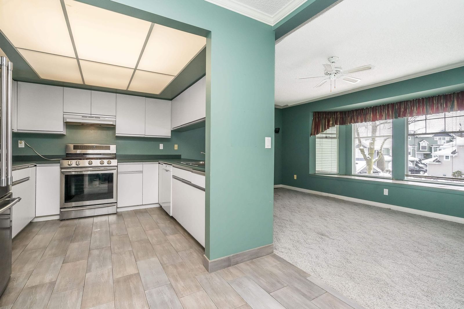 Listing Image 13