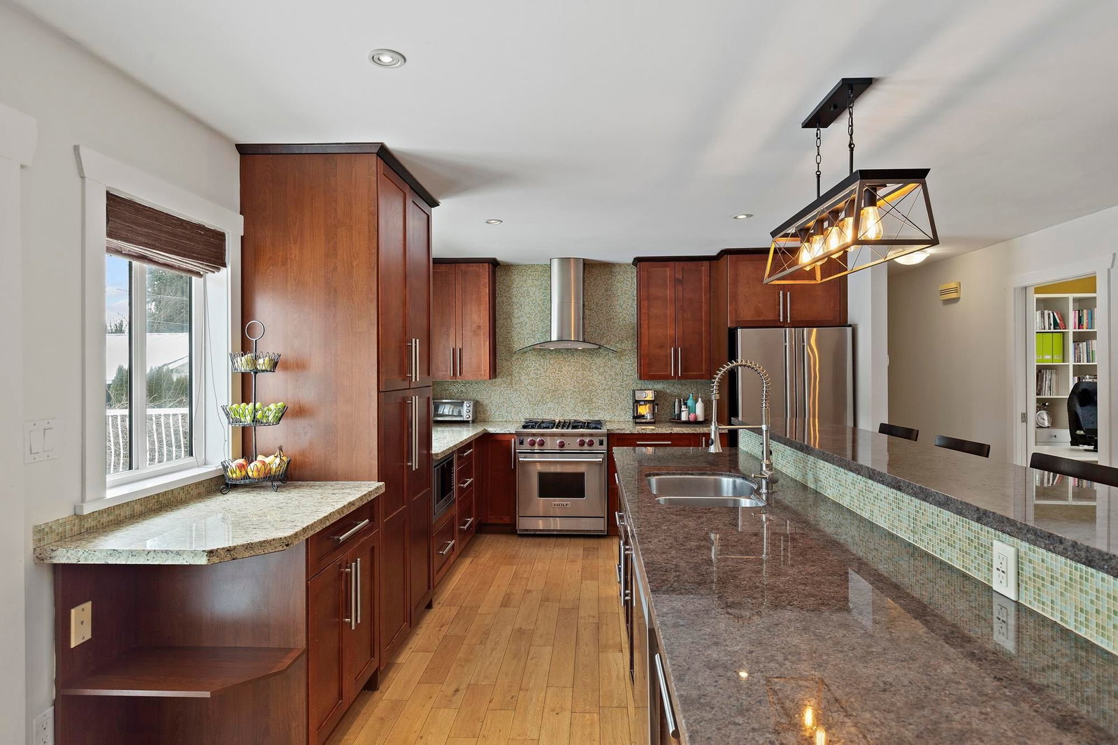 Listing Image 9
