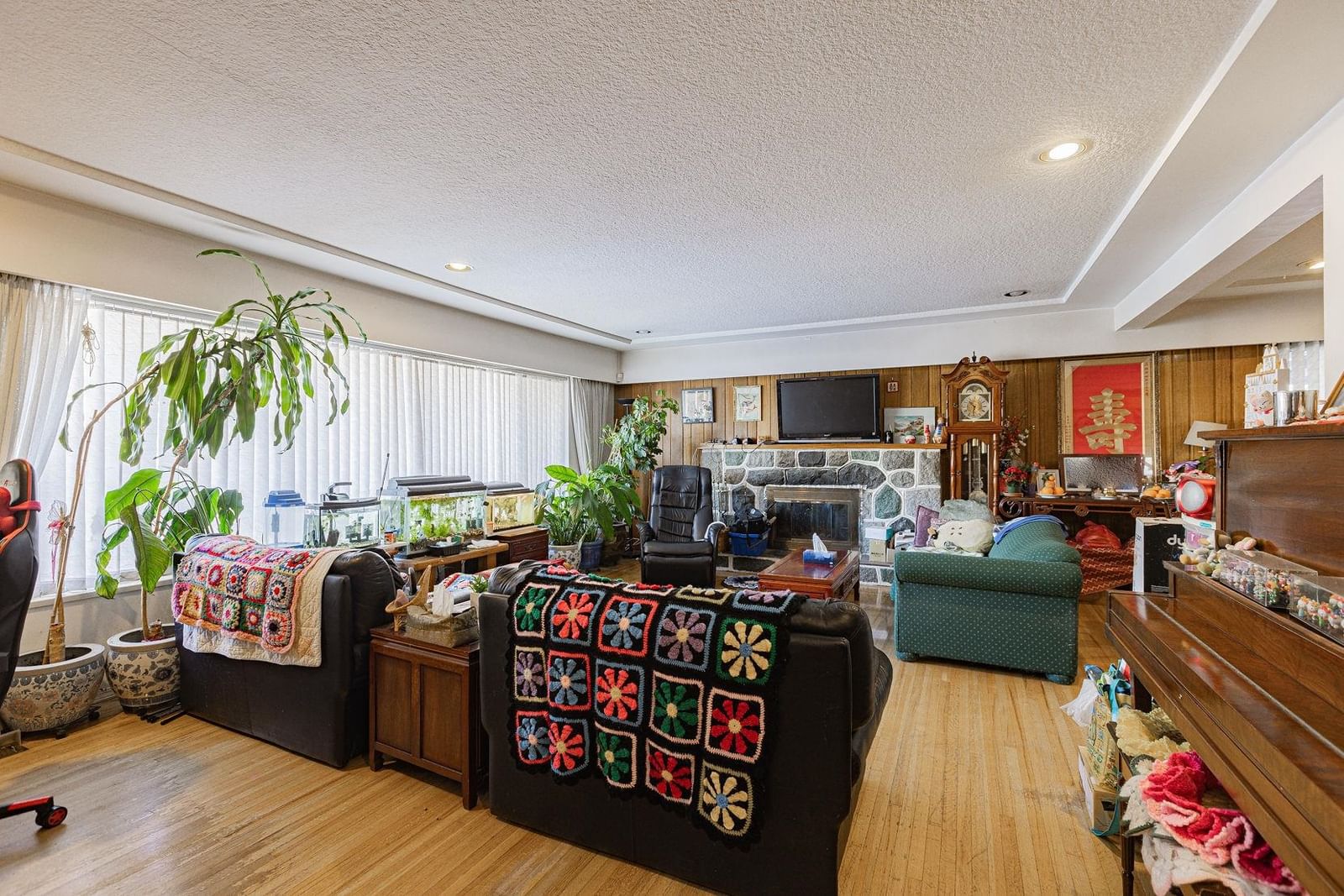 Listing Image 22