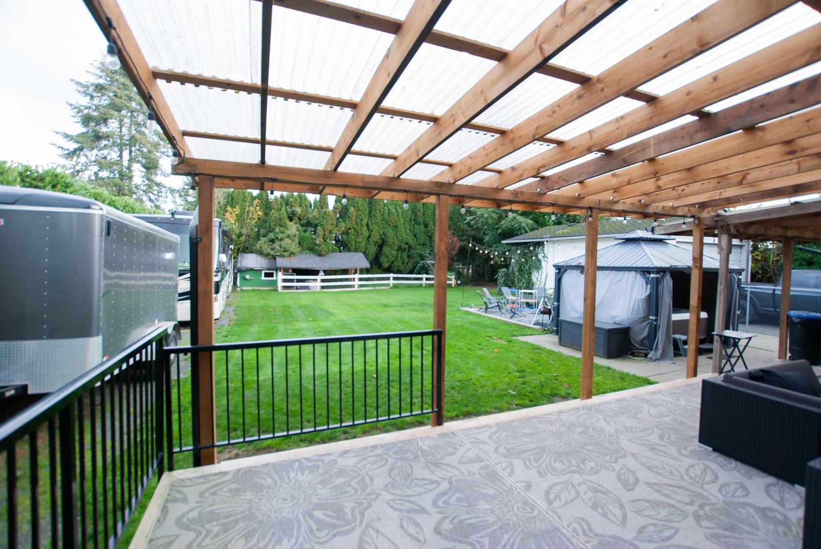 Listing Image 19