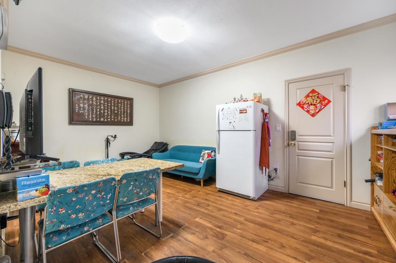 Listing Image 20