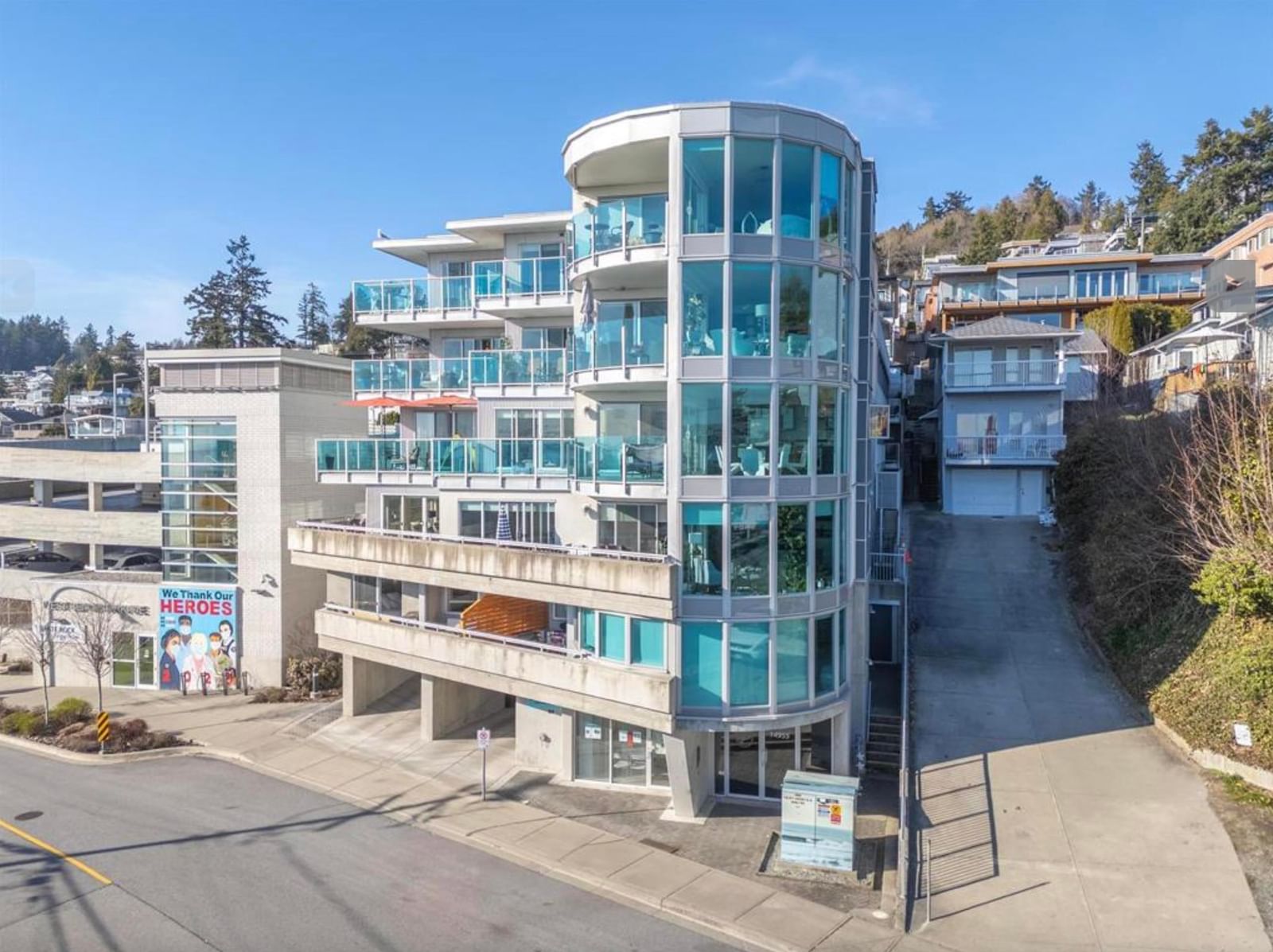 Listing Image 10