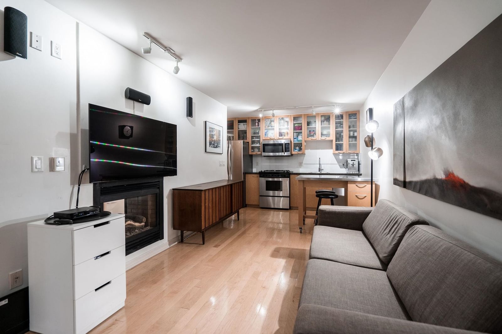 Listing Image 13