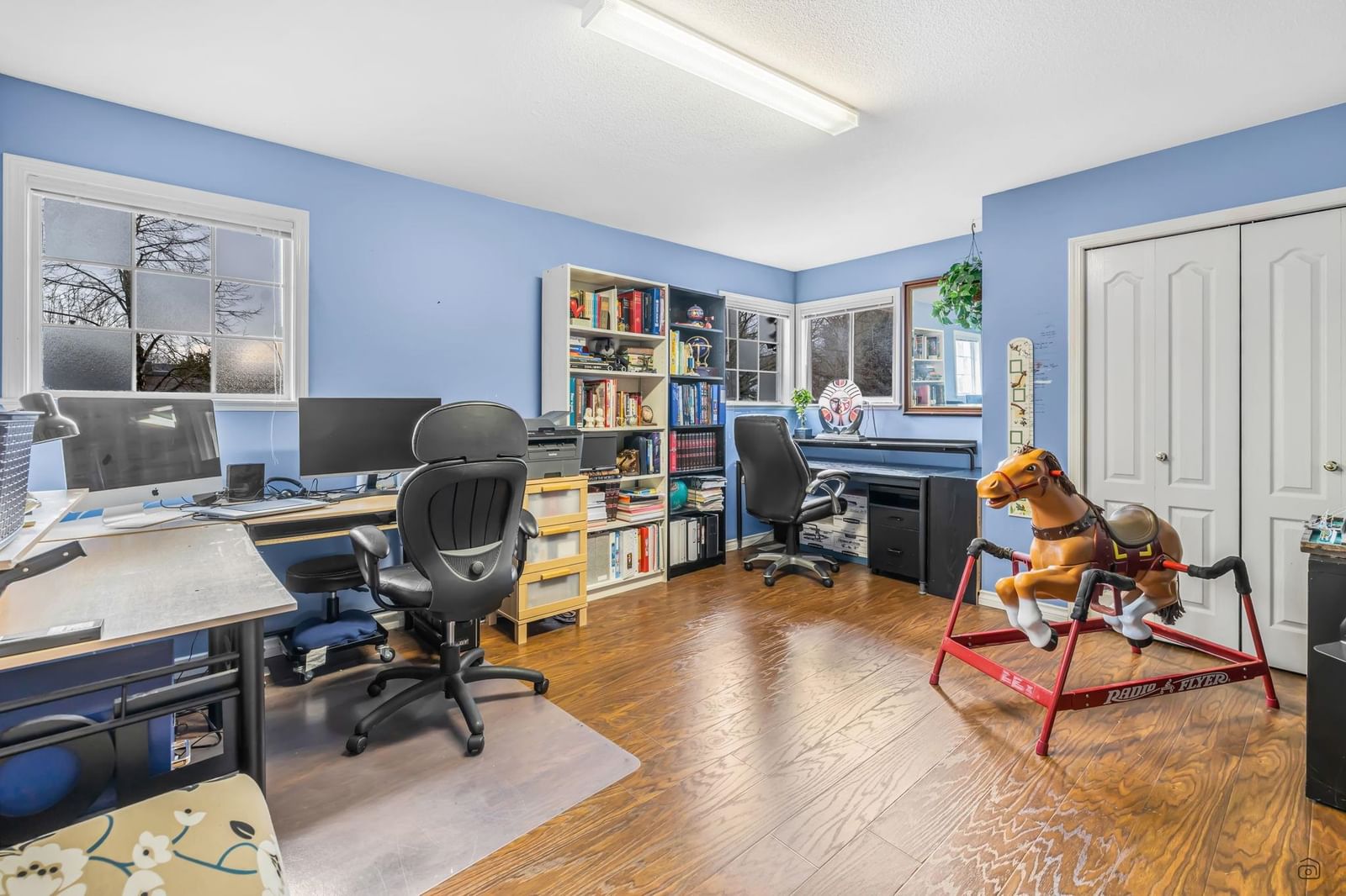 Listing Image 6