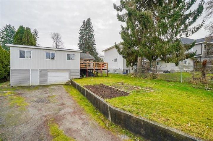 Listing Image 16