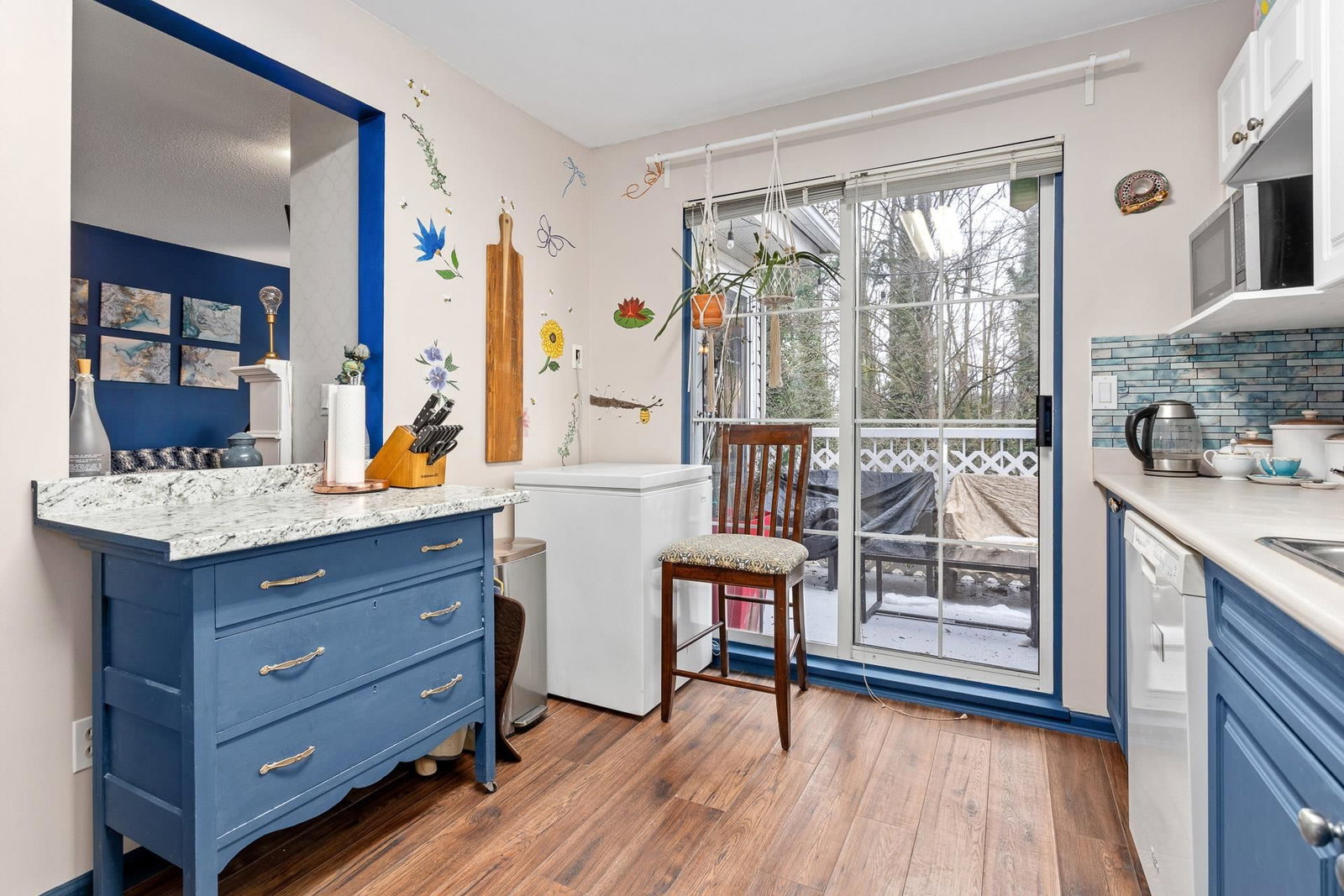 Listing Image 19