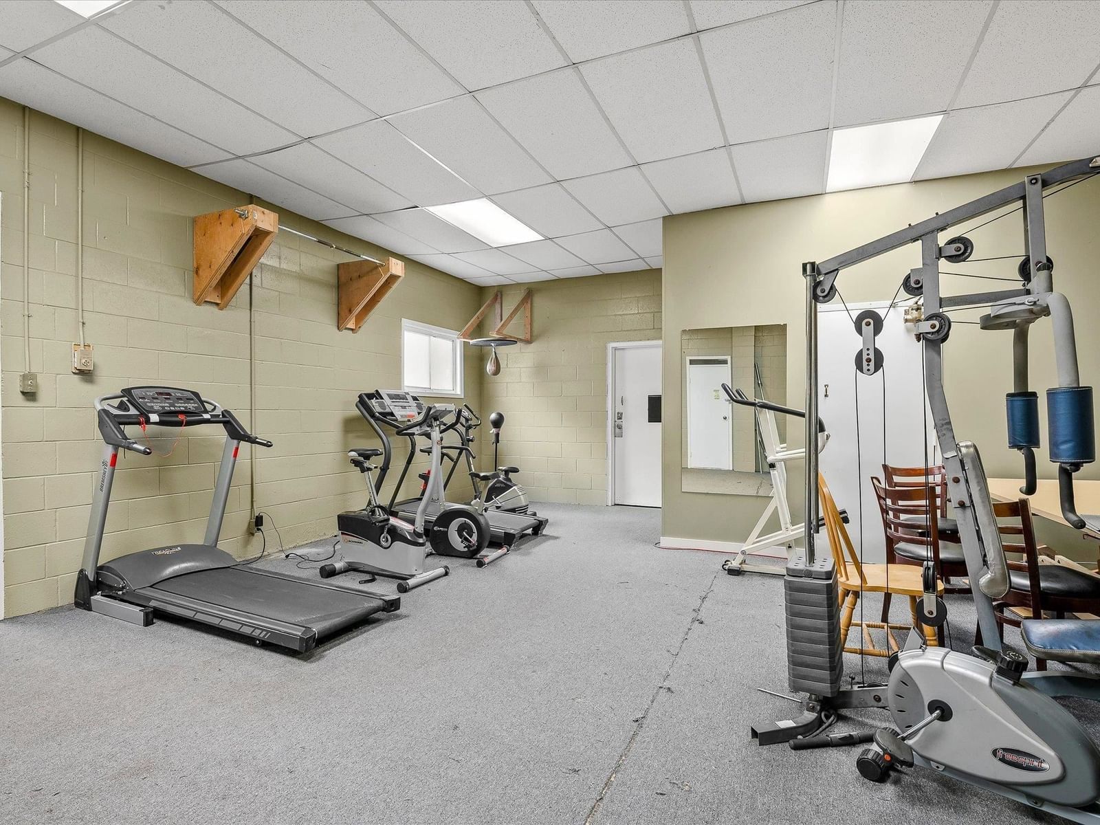 Listing Image 16