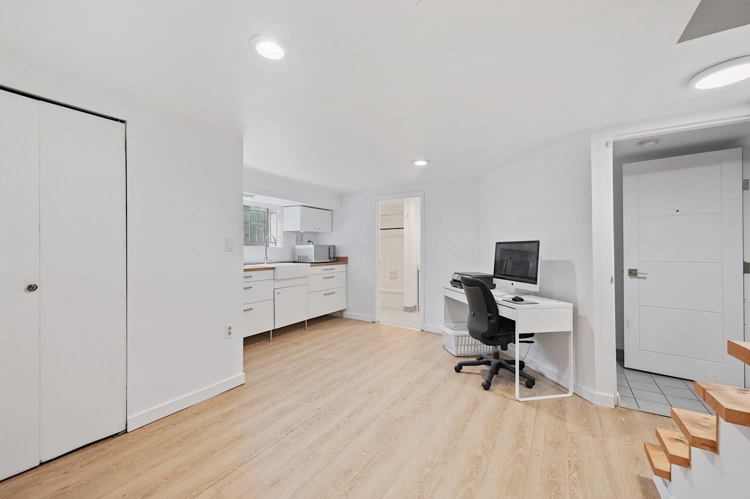 Listing Image 21