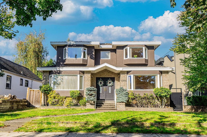 4255 15th Avenue W, Vancouver, British Columbia