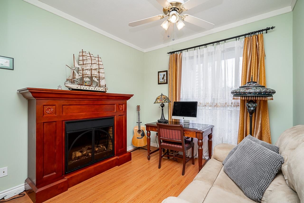 Listing Image 21