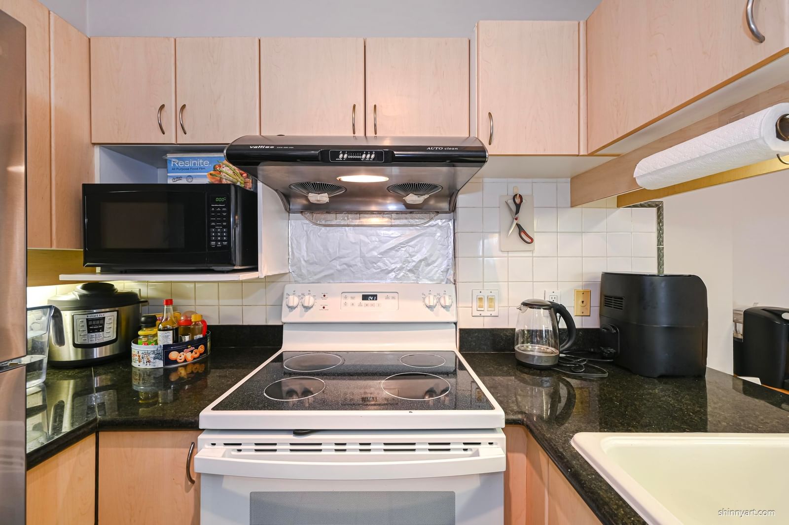 Listing Image 10