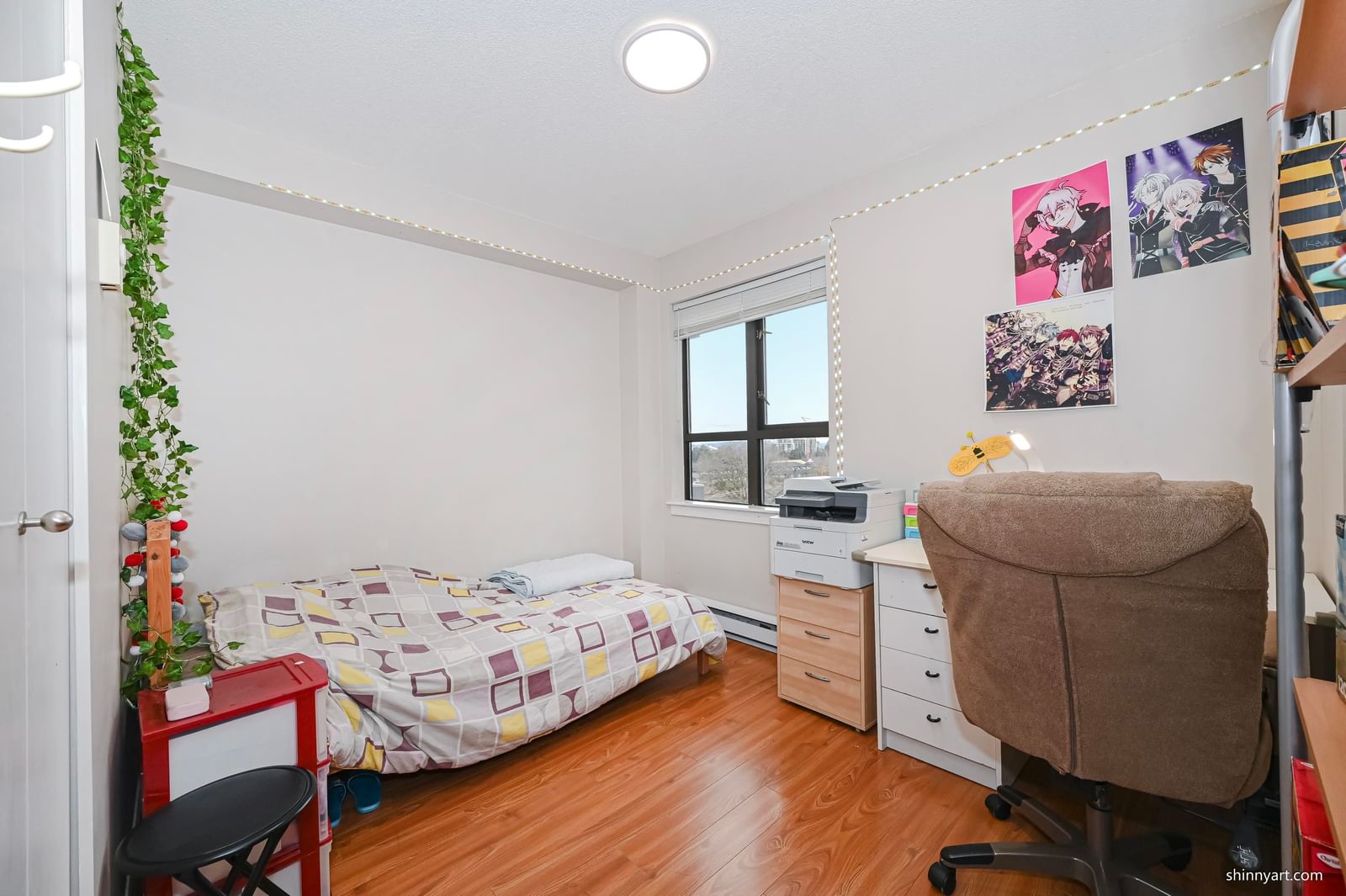 Listing Image 14