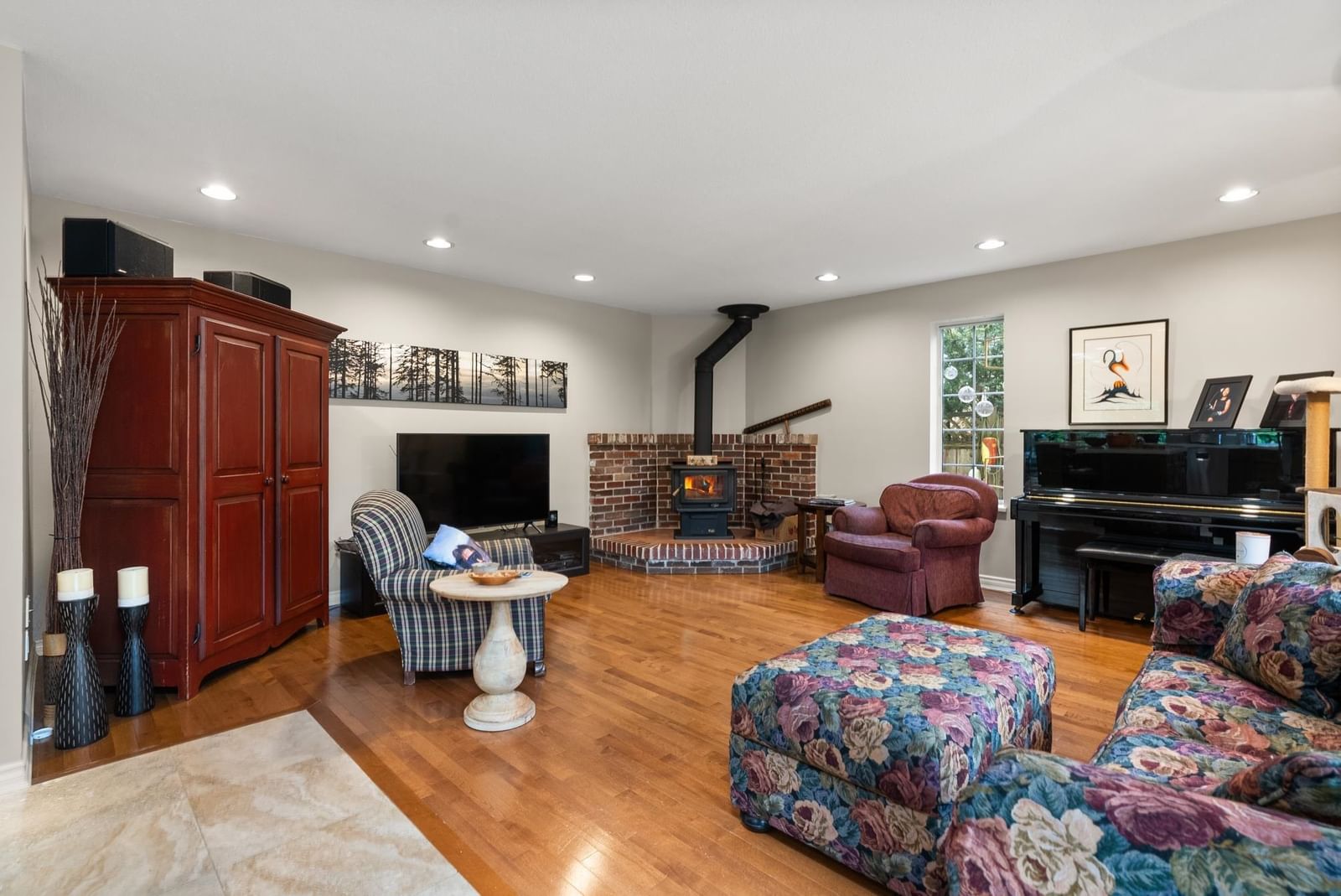 Listing Image 18