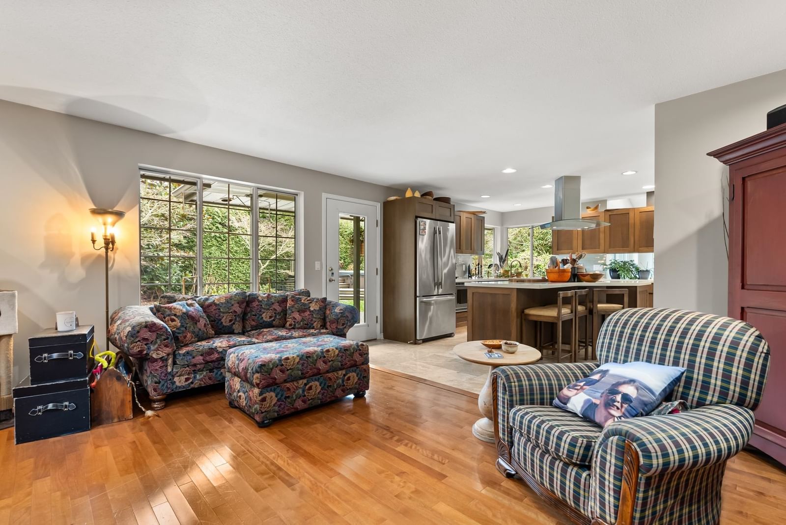 Listing Image 19
