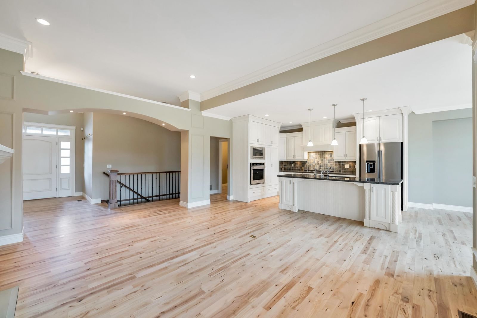 Listing Image 9