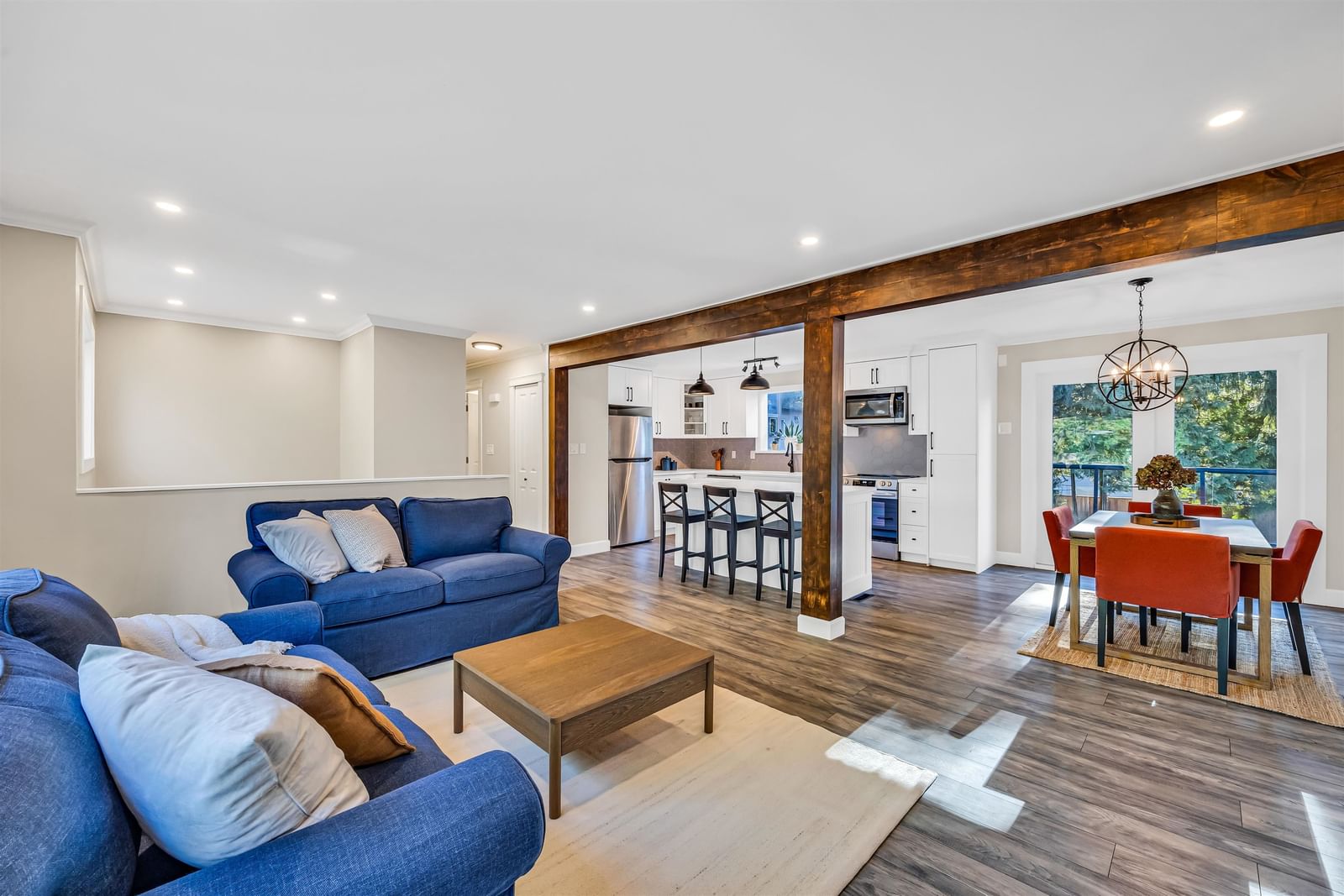 Listing Image 9