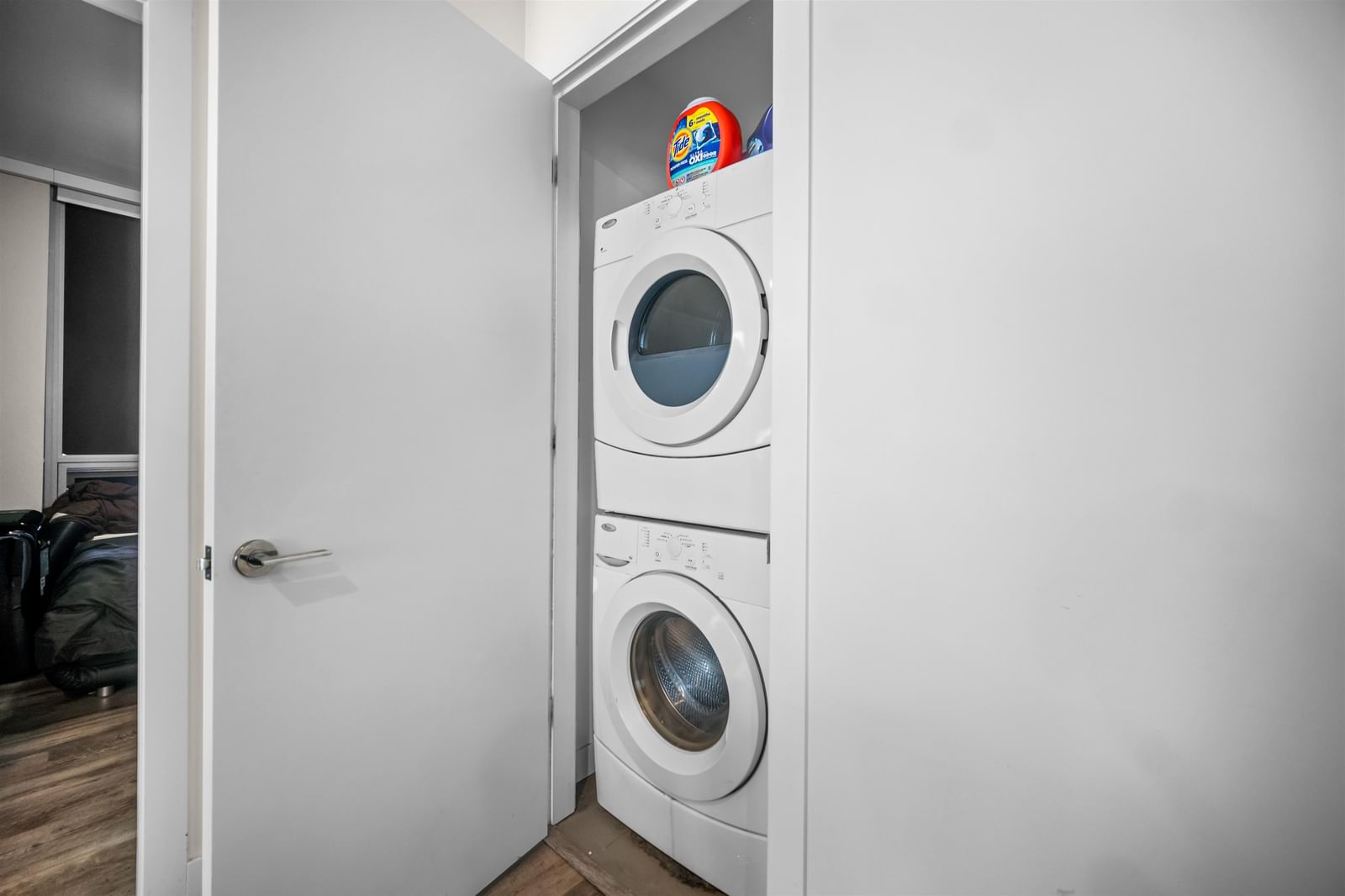 Listing Image 14