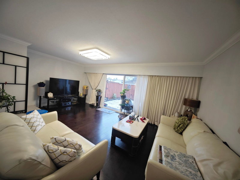 345 - 9411 Glendower Drive, Richmond, V7A 2Y6 | Image 2