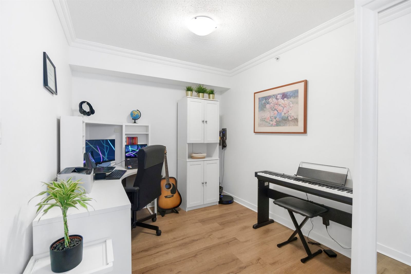 Listing Image 18