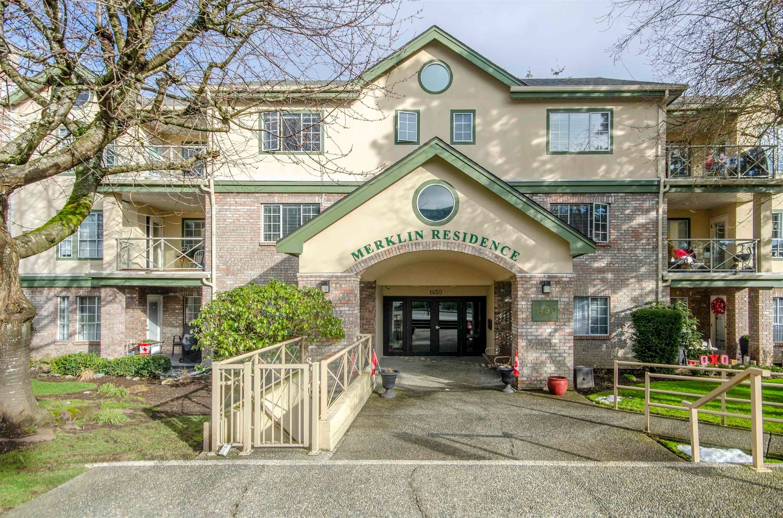 Listing Image 16