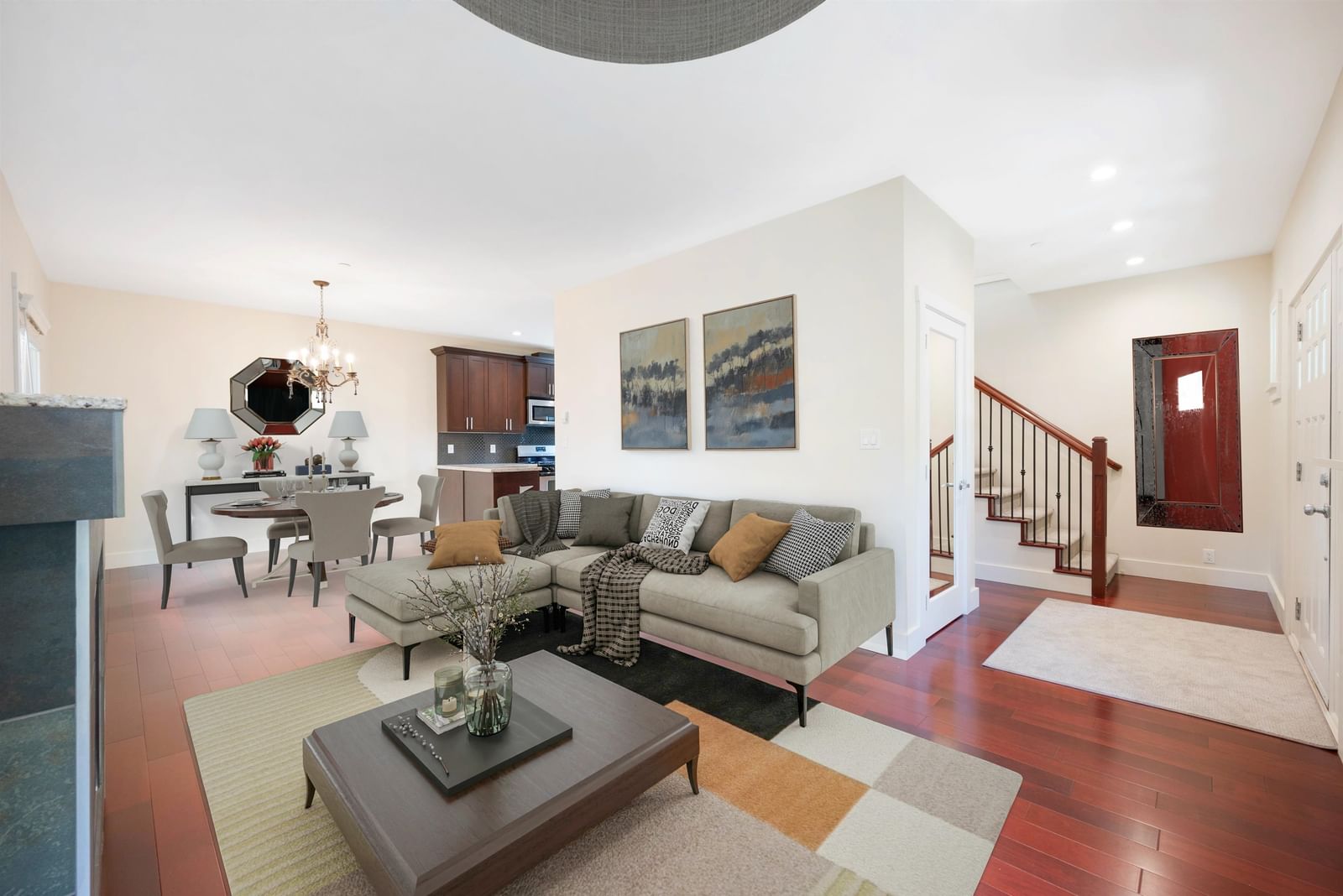 Listing Image 5