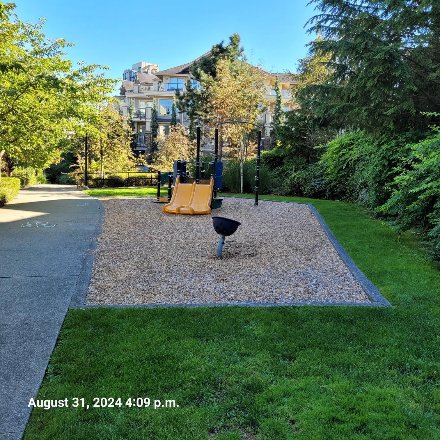 Listing Image 14