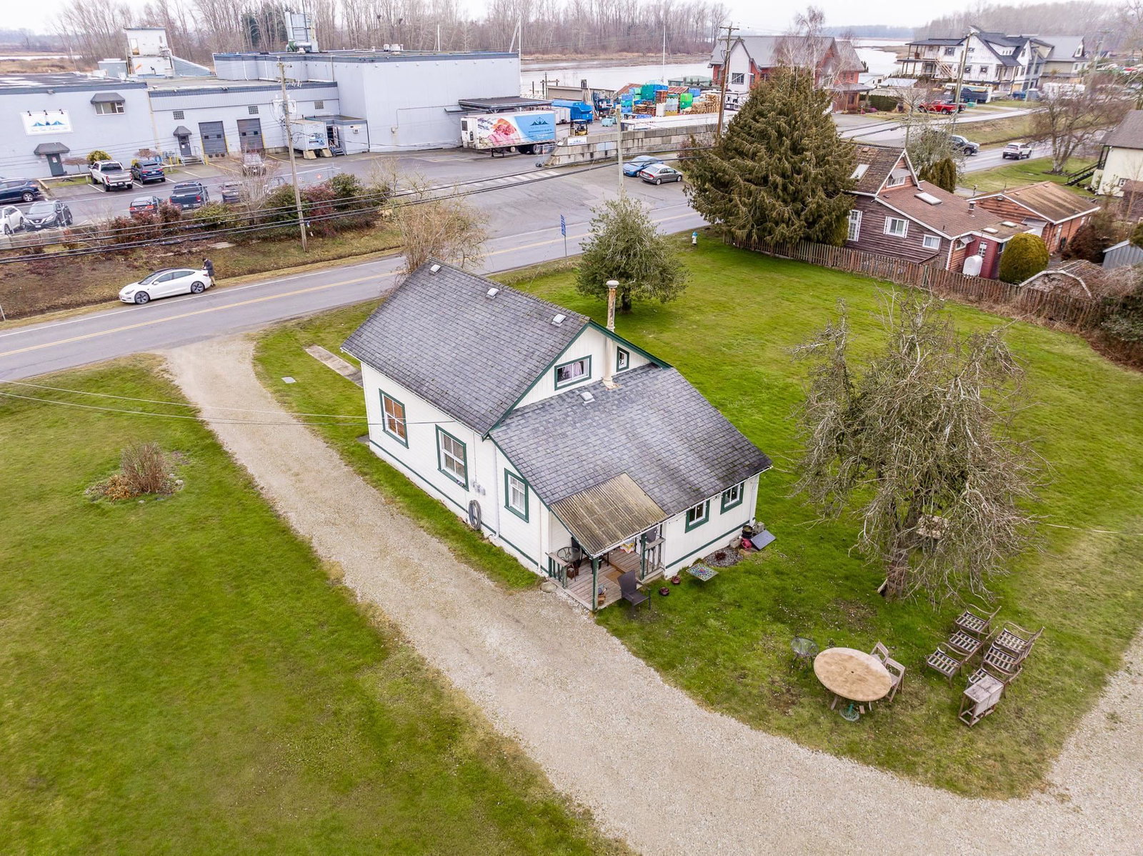 Listing Image 12