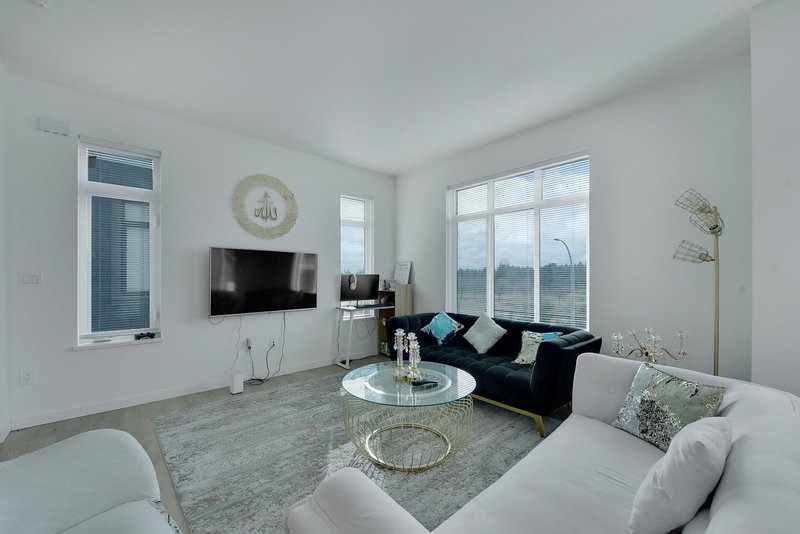 101 - 15255 Sitka Drive, Surrey, V3S 0B1 | Image 2