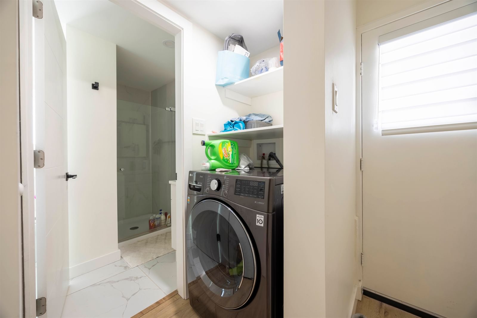 Listing Image 13