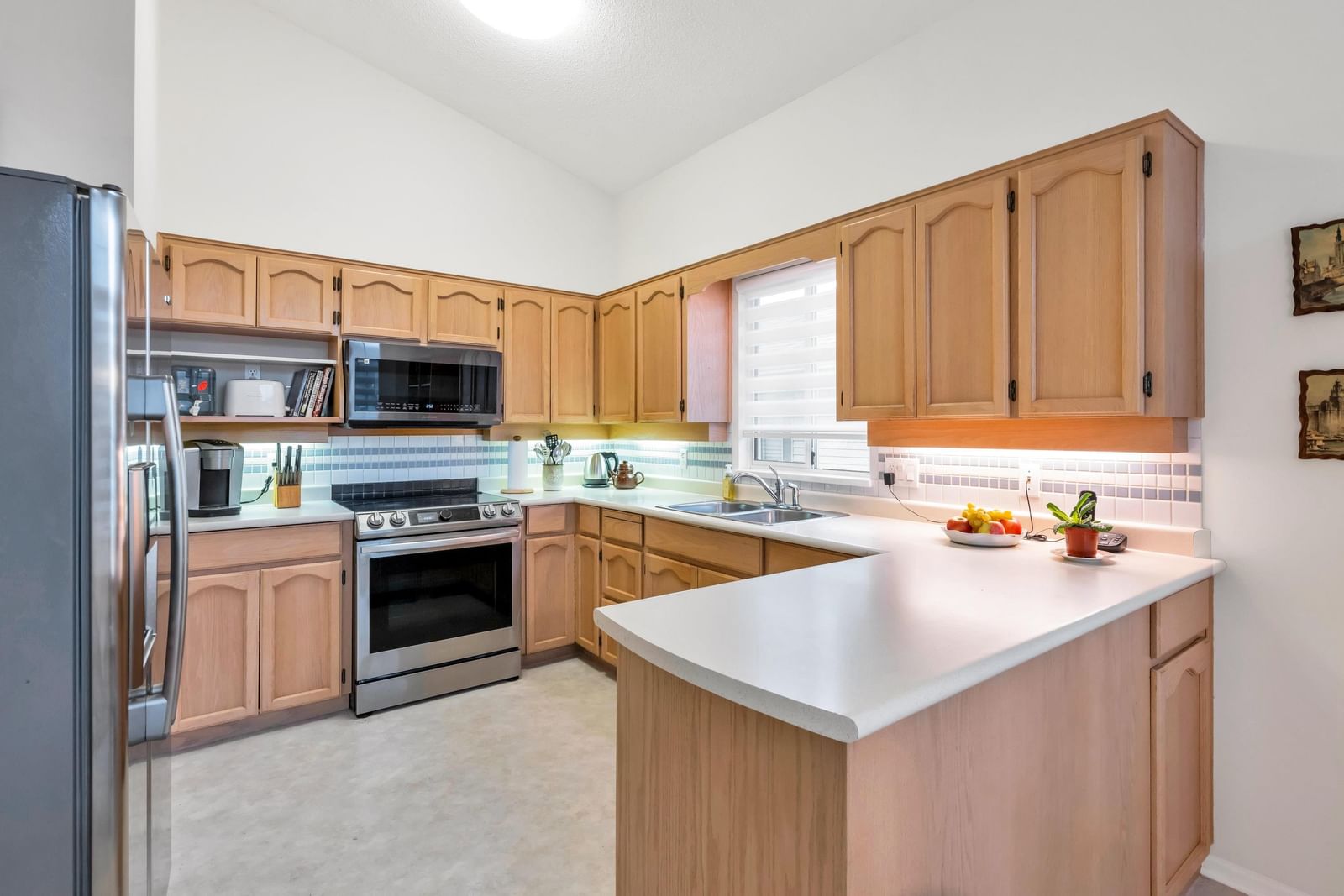 Listing Image 14