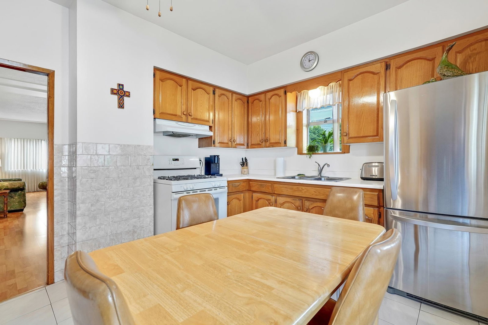 Listing Image 16