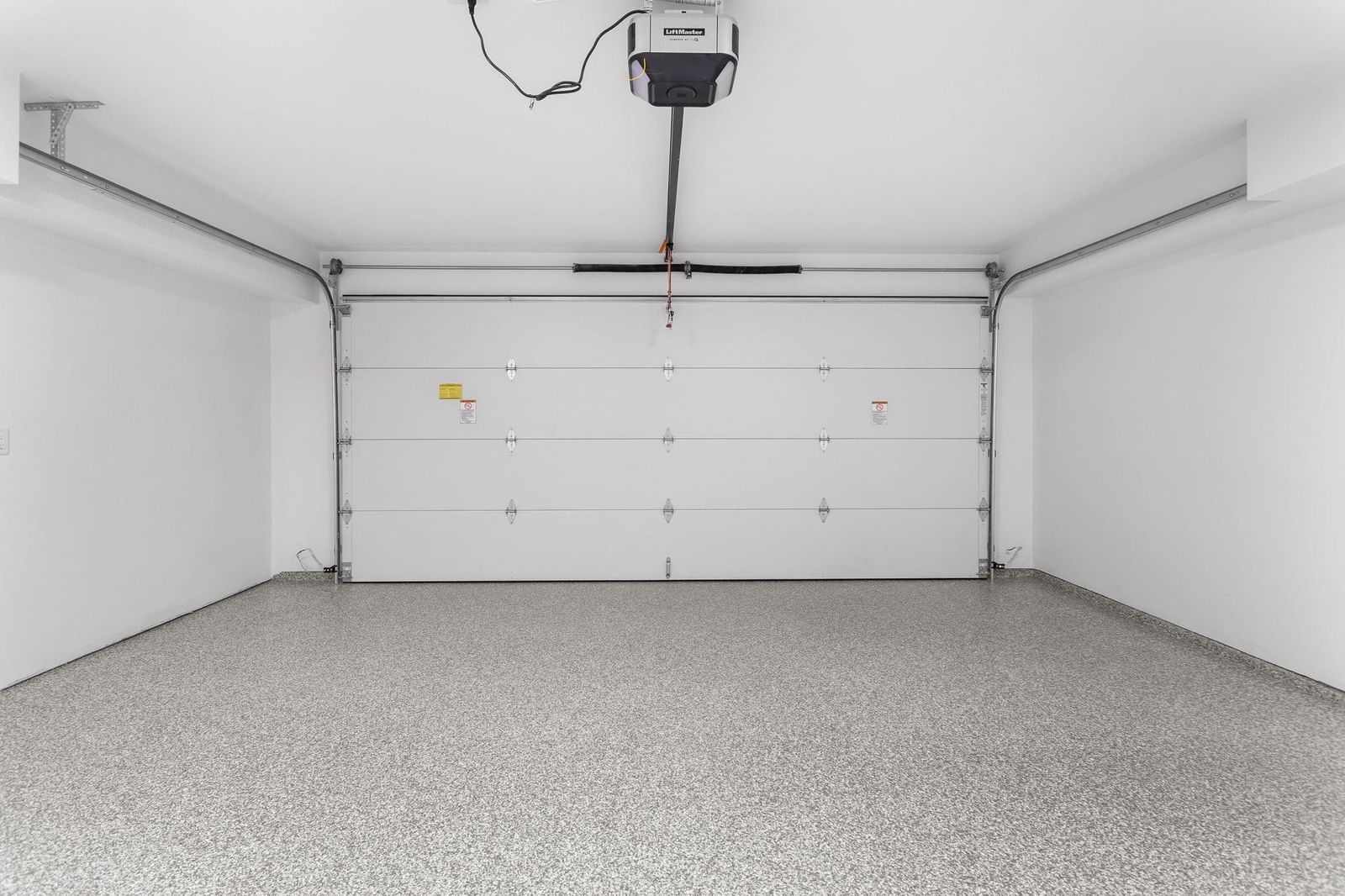 Listing Image 28