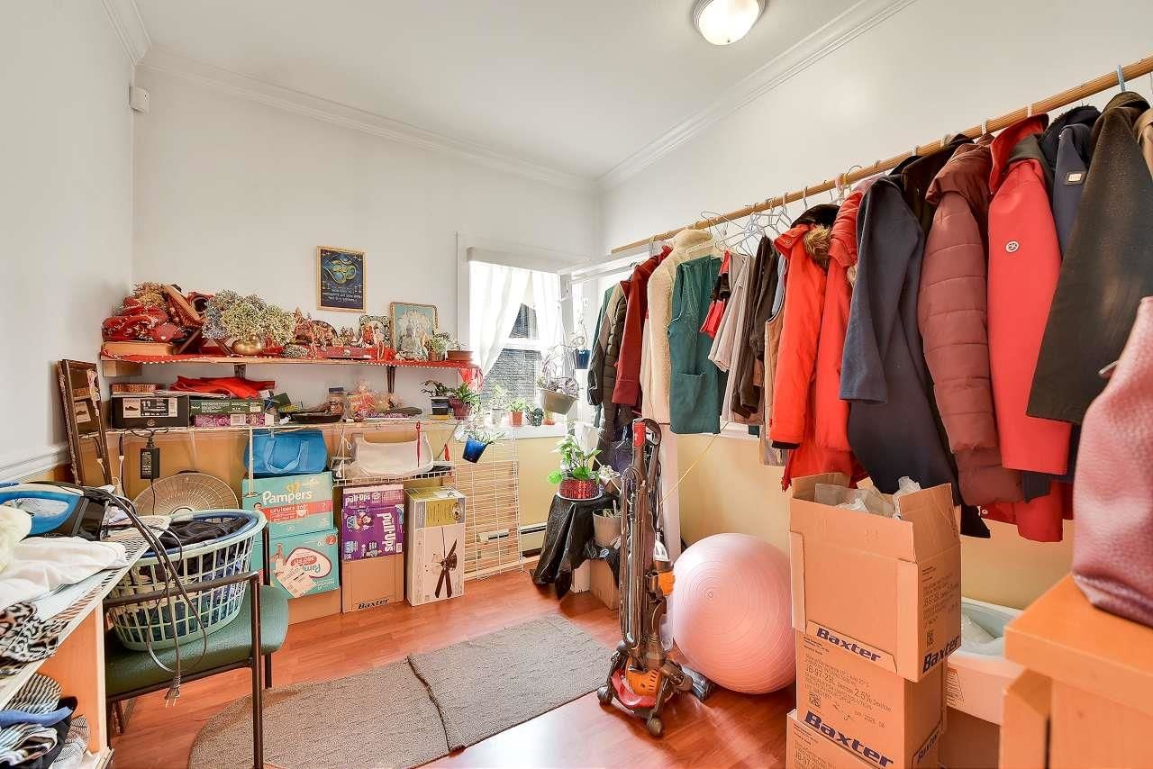 Listing Image 6