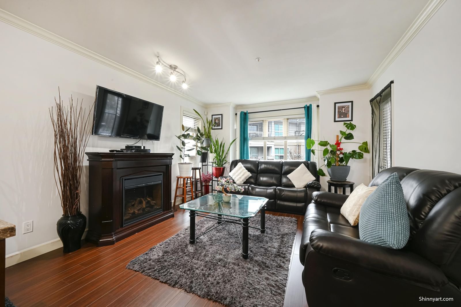 Listing Image 11