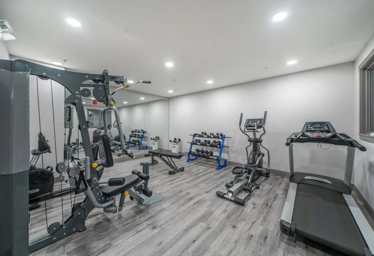 Listing Image 10